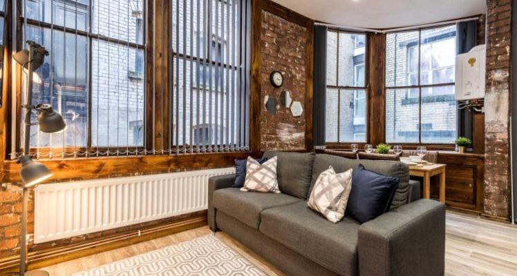 27 Stanley Street Aparthotel By Ustay Ліверпуль Екстер'єр фото