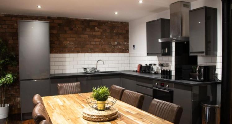 27 Stanley Street Aparthotel By Ustay Ліверпуль Екстер'єр фото
