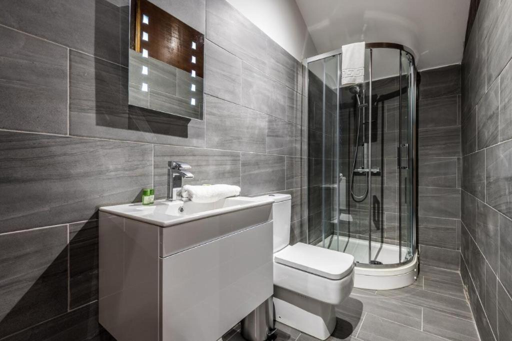 27 Stanley Street Aparthotel By Ustay Ліверпуль Екстер'єр фото